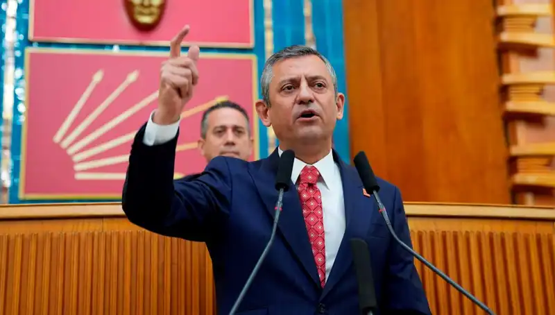 Özgür Özel'den İBB Soruşturmasına Sert Tepki: Ayrımcılığa Son Verin!