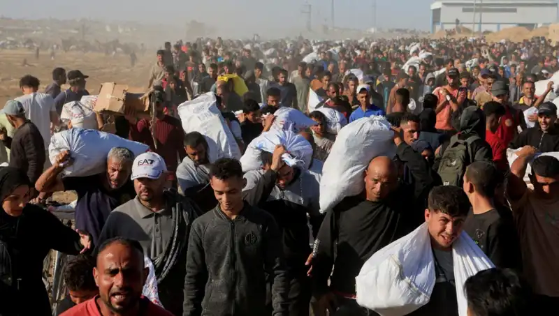 Han Yunus'ta Gerilim Artıyor: İsrail Ordusu 15 Kilometrelik Koridor Açtı
