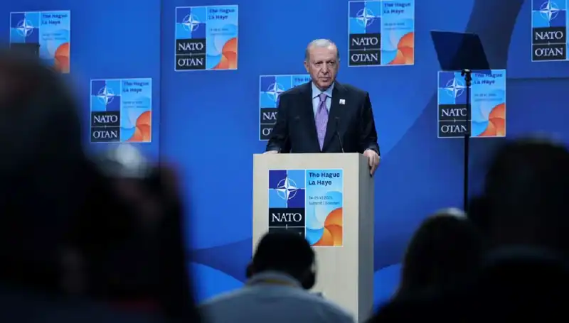Cumhurbaşkanı Erdoğan'dan F-35 Açıklaması: Trump ile İşbirliği Devam Ediyor