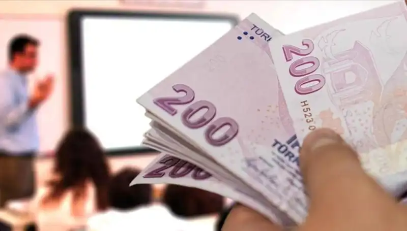 2025 Yılına Ait Öğretmen Maaşları: Uzman Eğitmenler Ne Kadar Kazanacak?