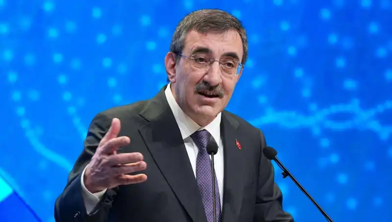 Cevdet Yılmaz, CHP Kurultay Davası Hakkında Sıra Dışı Açıklamalarda Bulundu