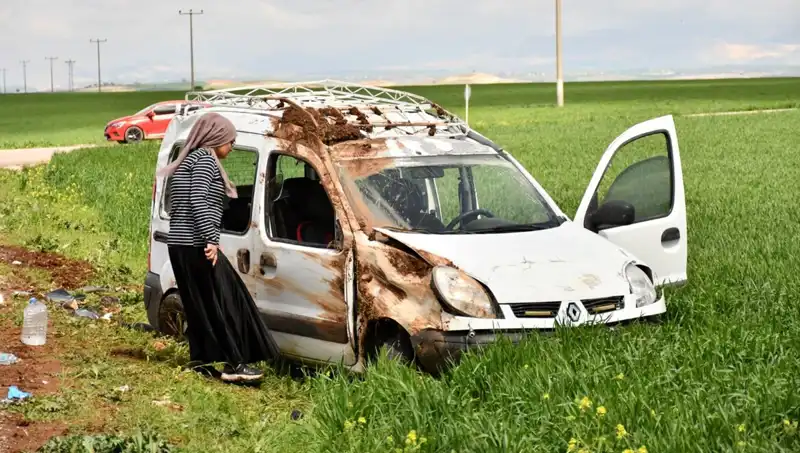 İki Otomobil Çarpıştı: 10 Yaralı, 6'sı Çocuk