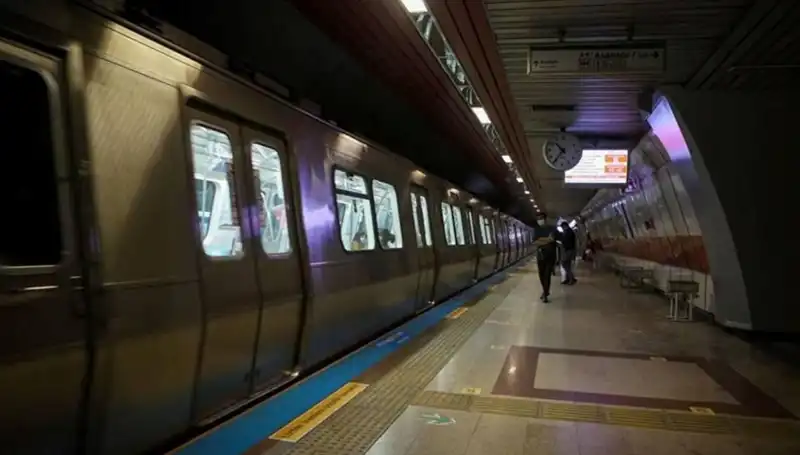 İstanbul'un Kalbinde Yenilik: Taksim ve Şişhane İstasyonları Artık Hizmette!