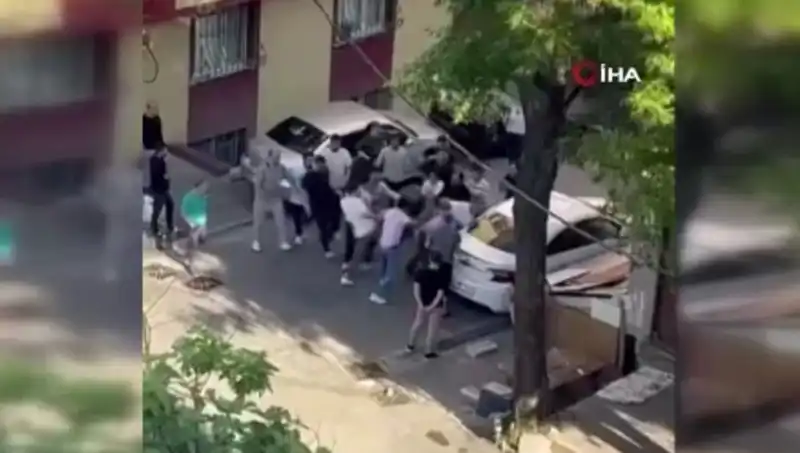 Madde Bağımlısına Karşı Şok Eden Önlem: Kapıları Zorlayarak Saldırganlık Gösterdi