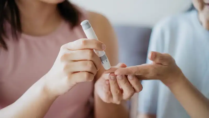 Çocuklarda Diyabet Belirtileri: Ebeveynlerin Dikkat Etmesi Gereken Kritik İşaretler