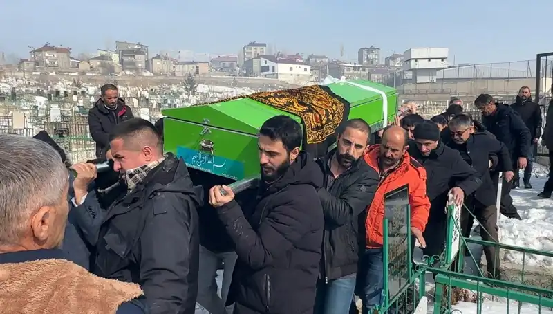 Elektrik Akımına Kapılan Genç Kız Hemencecik Hayatını Kaybetti