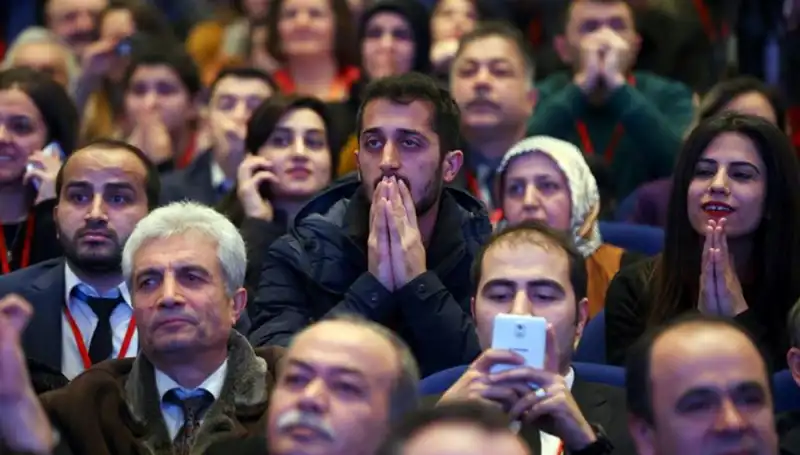 2025 Sözleşmeli Öğretmen Atamaları: Aylardır Beklenen Sınav Tarihleri Açıklandı!