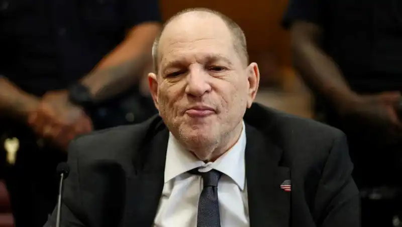 Cezaevindeki Harvey Weinstein, Yeniden Suçlu Bulundu: Ne Olacak?