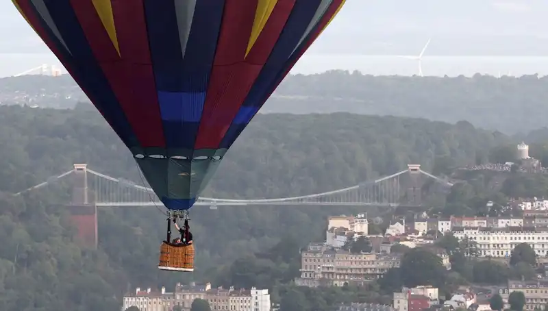 Hollanda'daki Sıcak Hava Balonu Kazasında Hayatını Kaybedenler