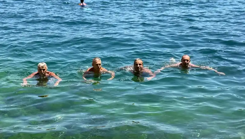 Yazın Kavurucu Sıcakları: Termometreler 36 Dereceyi Gösterdi, Plajlar Dolup Taştı!