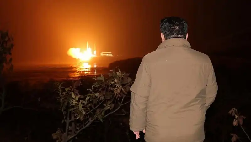 Kuzey Kore Silahları ile İlgili Gizli Gerçekler: Amerikanlar Fatura Ödüyor