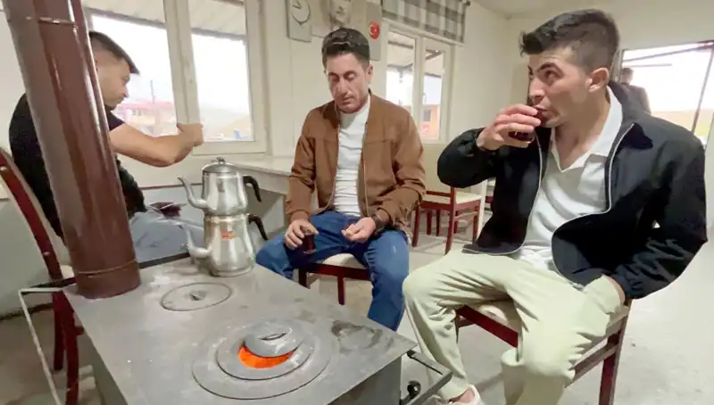 Temmuz Ortasında Soba Yakmak: Sıcaklık Sıfırın Altına Düştü!